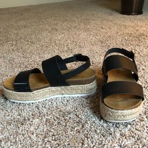 black platform sandals